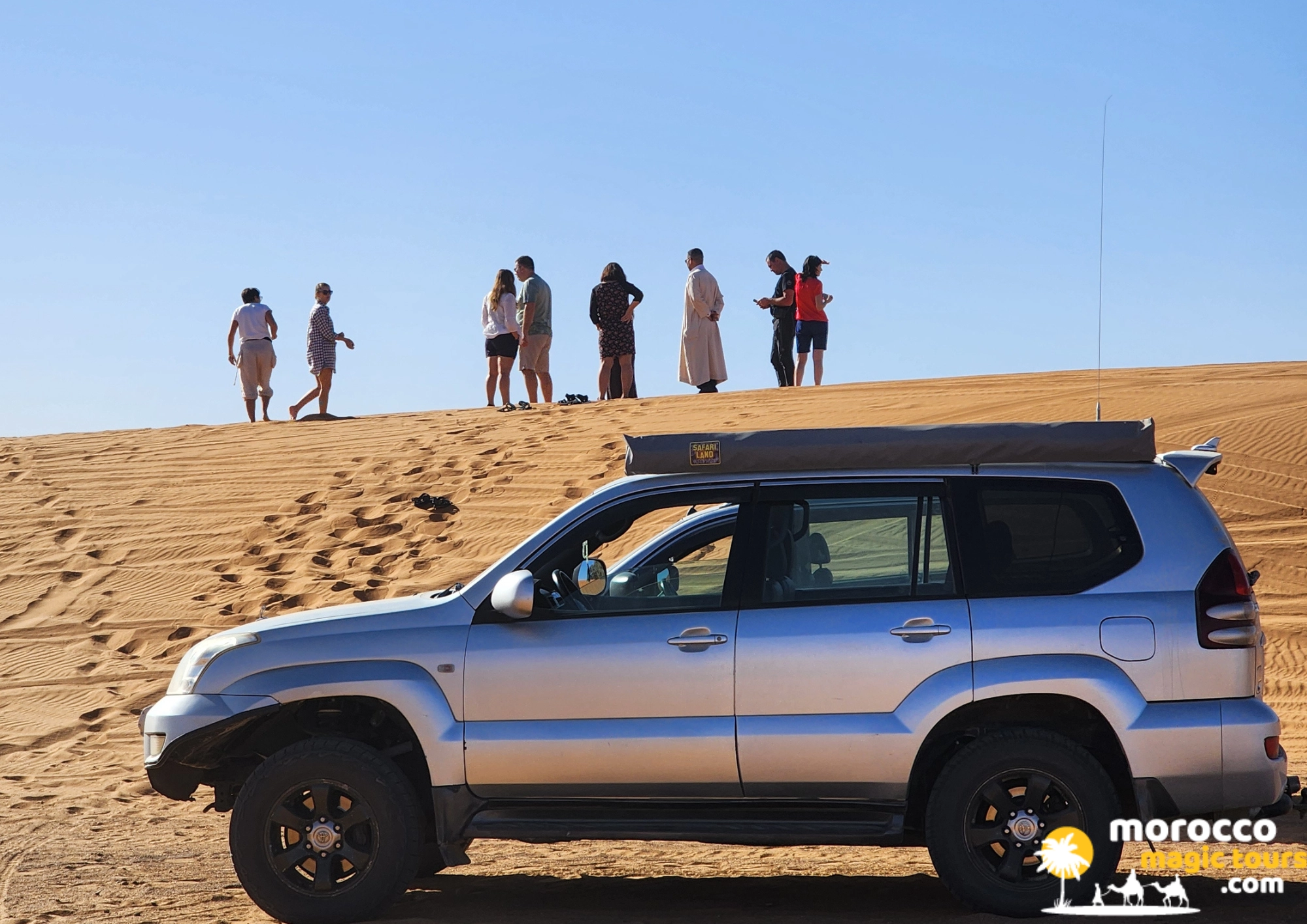 A half-day desert excursion in a silver 4x4 SUV during an 8 days from Casablanca tour.
